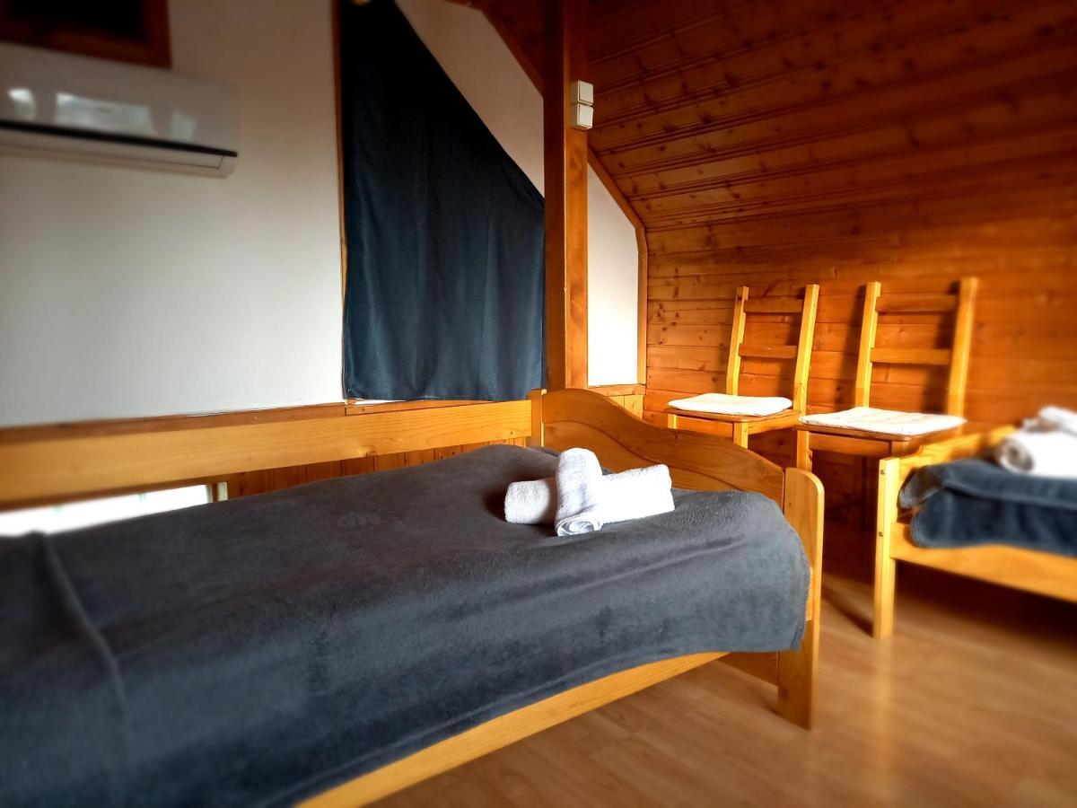Idill Ueduelohaz Villa Tiszafured Ngoại thất bức ảnh