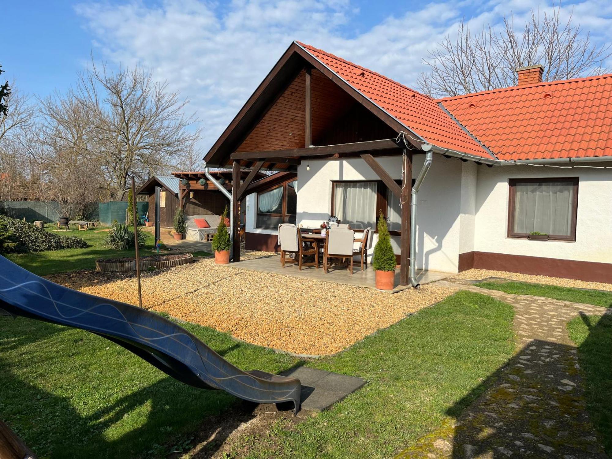 Idill Ueduelohaz Villa Tiszafured Ngoại thất bức ảnh